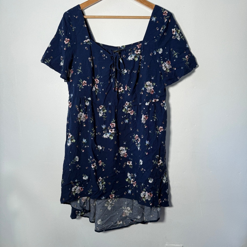 Torrid Navy Blue Floral Tie Front Babydoll Top Size 0 L Plus Square Neck Woven
